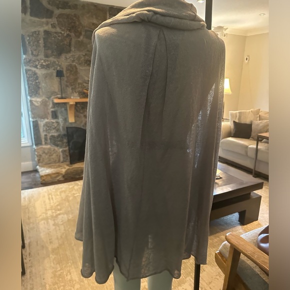 100% linen cardigan cape. Super soft - Picture 10 of 11